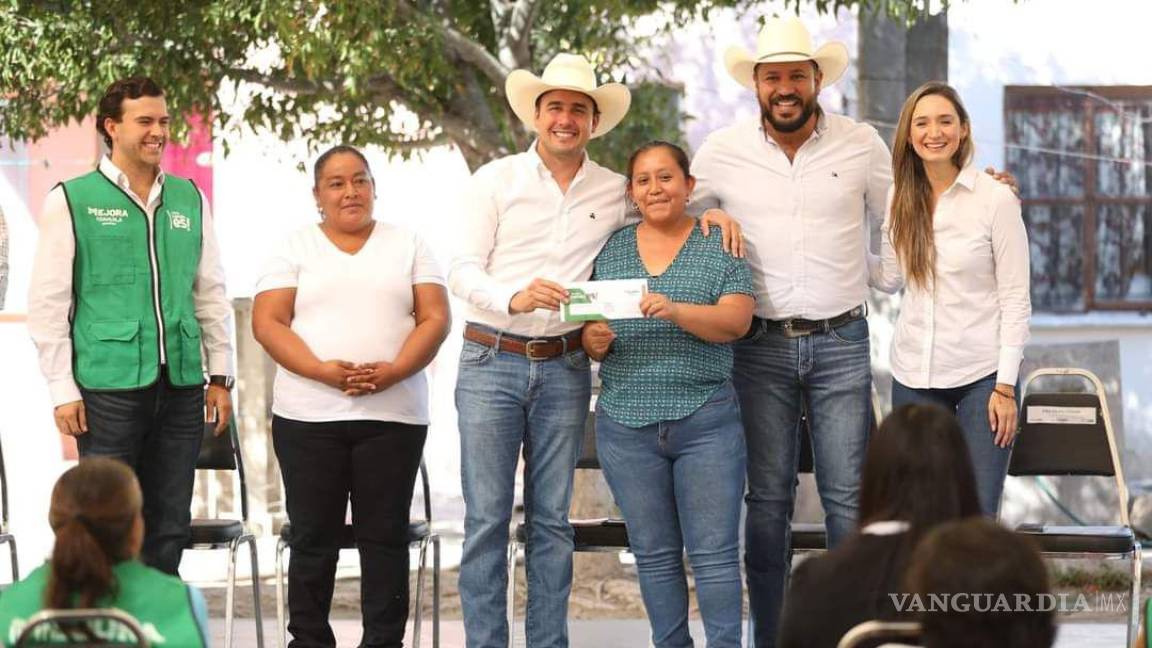 Entrega Manolo Jiménez obra eléctrica en General Cepeda