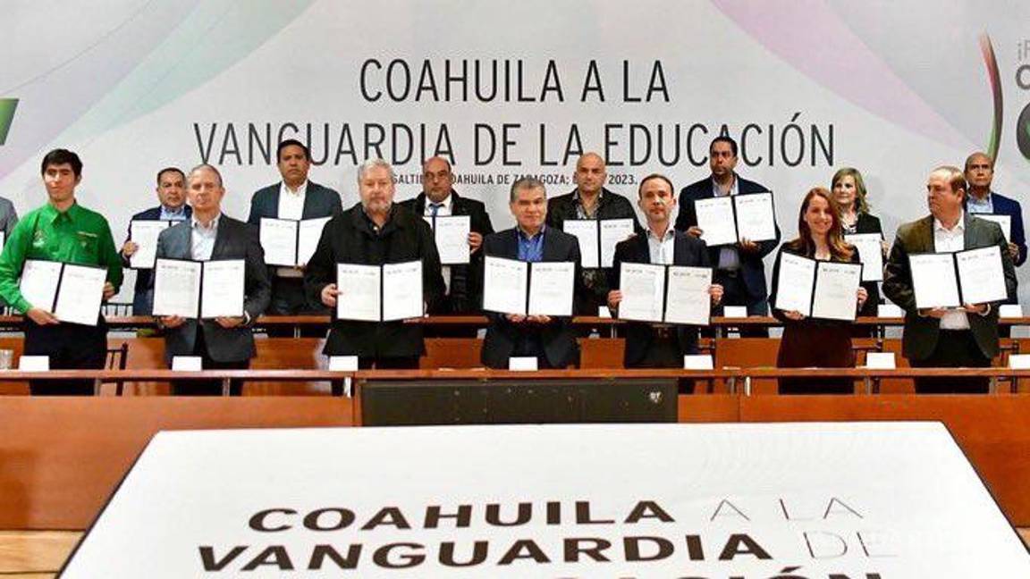 $!En enero pasado, autoridades, iniciativa privada y el sector educativo presentaron el catálogo de las nuevas carreras.