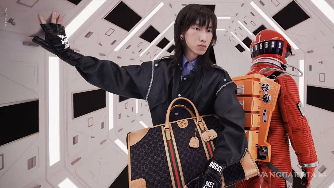 $!El proyecto aprovechó el aire y espacios vacíos de las composiciones limpias de Kubrick para colocar su publicidad.