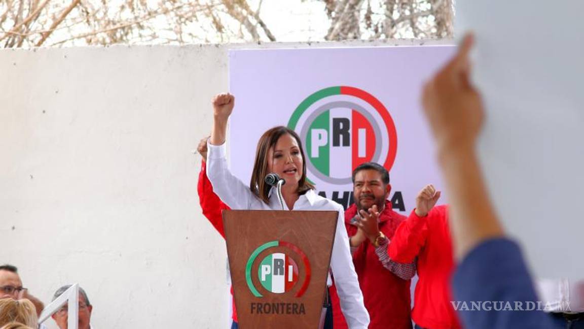 $!Sara Irma Pérez Cantú presenta su candidatura a la alcaldía de Frontera en un evento con gran participación de militantes y líderes del PRI.