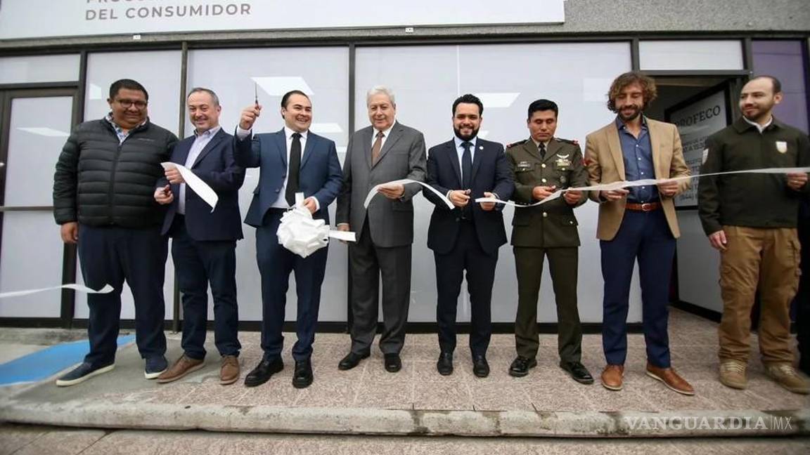 $!Funcionarios de distintos niveles de gobierno participaron en el corte del listón inaugural.