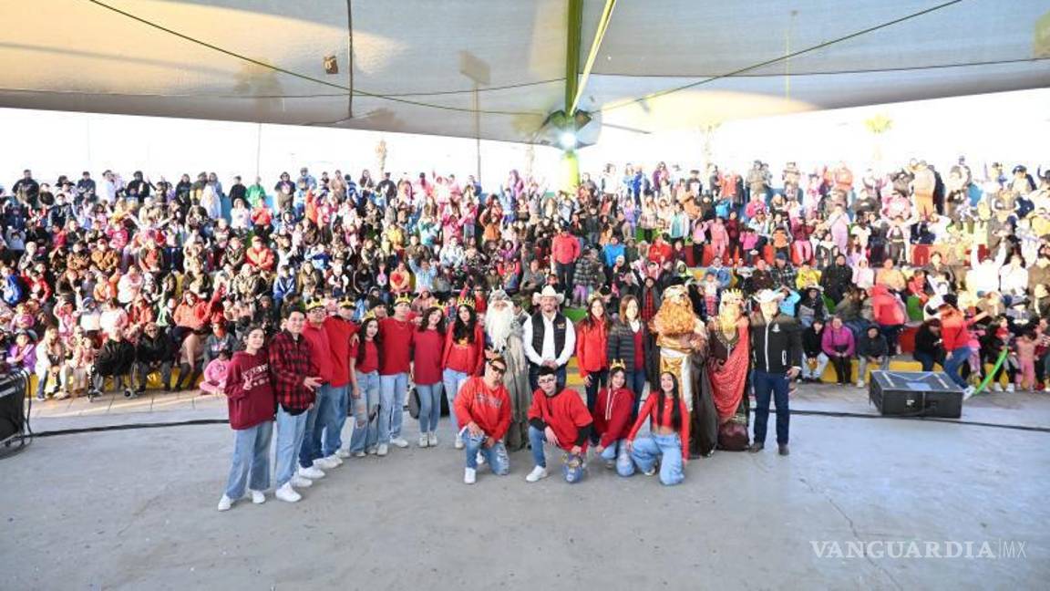 $!El evento contó con la presencia de autoridades locales y el coordinador del DIF Coahuila, Diego Siller Beltrán.