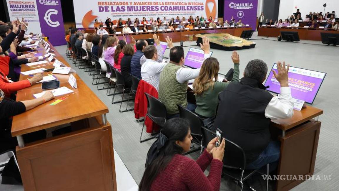 $!Katy Salinas, originaria de Morelos, Coahuila, es reconocida por su trayectoria en la defensa de los derechos de las mujeres y la creación de políticas públicas para la igualdad de género.