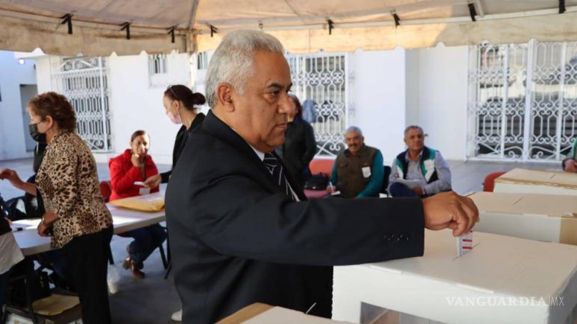 $!Desde las 9:00 de la mañana en punto inició la jornada electoral que busca renovar las dirigencias de las Secciones 5 y 38 del SNTE Coahuila.