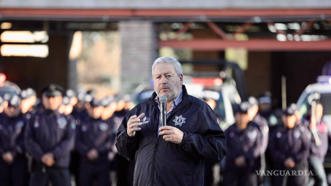 Saltillo: en pase de lista a Policía, anuncia Chema Fraustro segundo aumento salarial