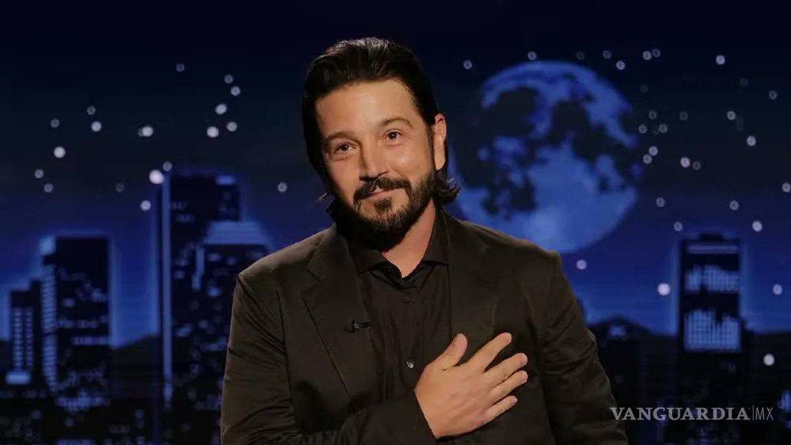 ‘Este país se rehúsa a reconocer a los migrantes’: Diego Luna arremete contra Trump en horario estelar