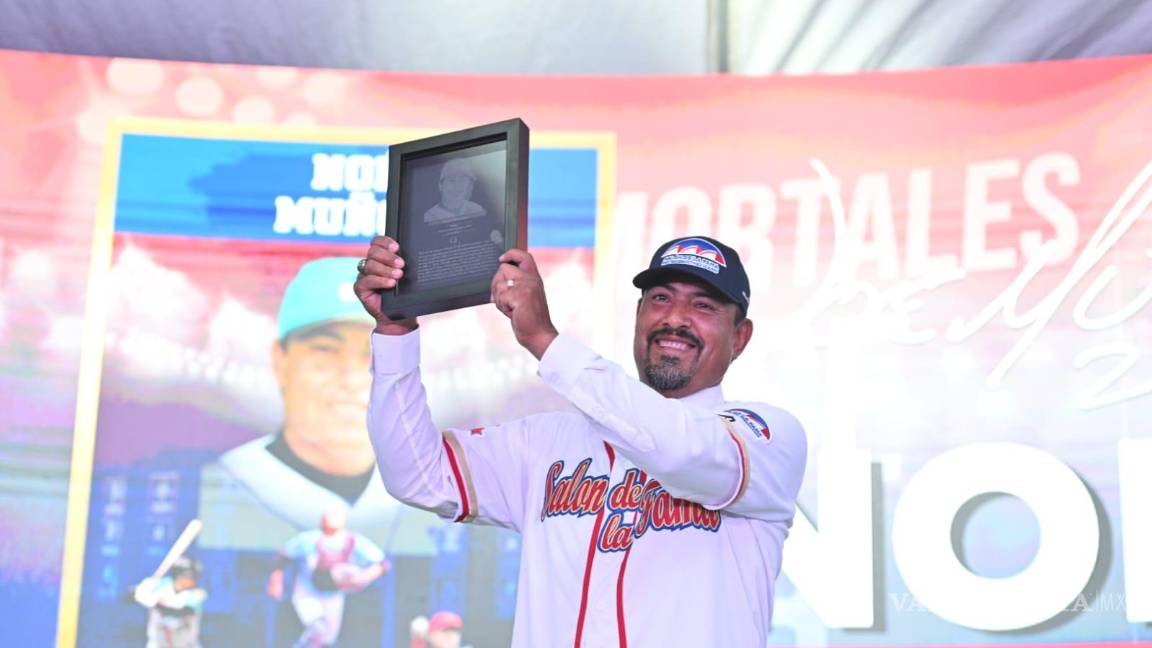 Al grito de ¡‘Noé, Noé, Noé, Noéééé’!: así ingresó la leyenda de Saraperos al Salón de la Fama