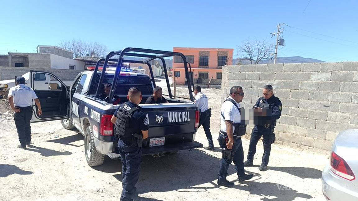 $!Policía de Coahuila y grupo Cóndor participaron en la movilización en la colonia Independencia.