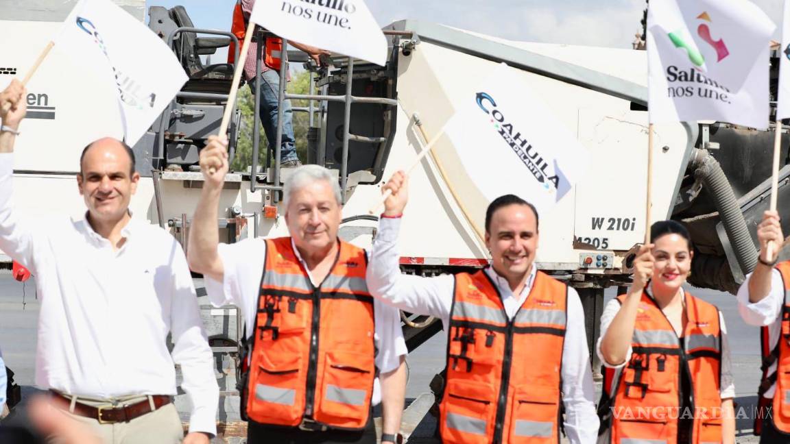 $!Autoridades estatales y municipales dieron el banderazo a los trabajos de remodelación.