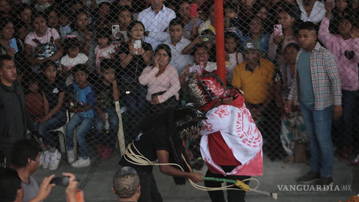 Revelan extraño ritual en la que se ofrenda sangre para que llueva en Guerrero