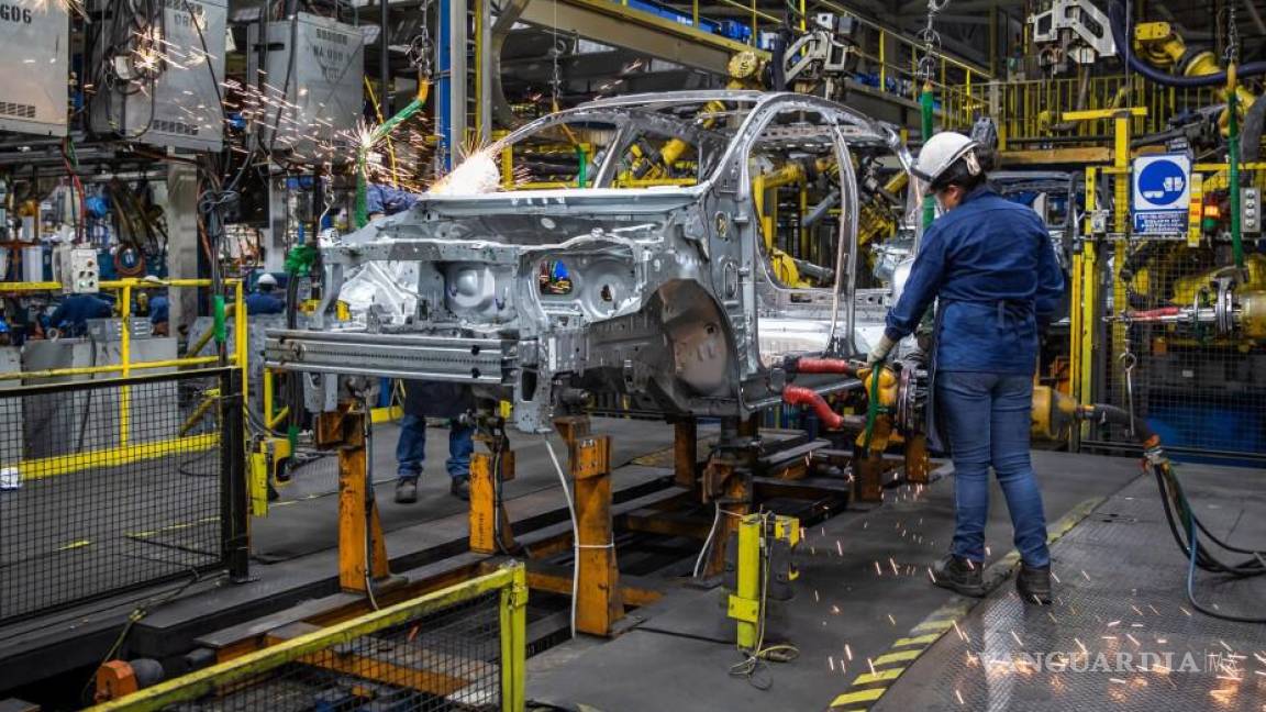 Producción y exportación de autos en México crecieron a doble dígito en abril