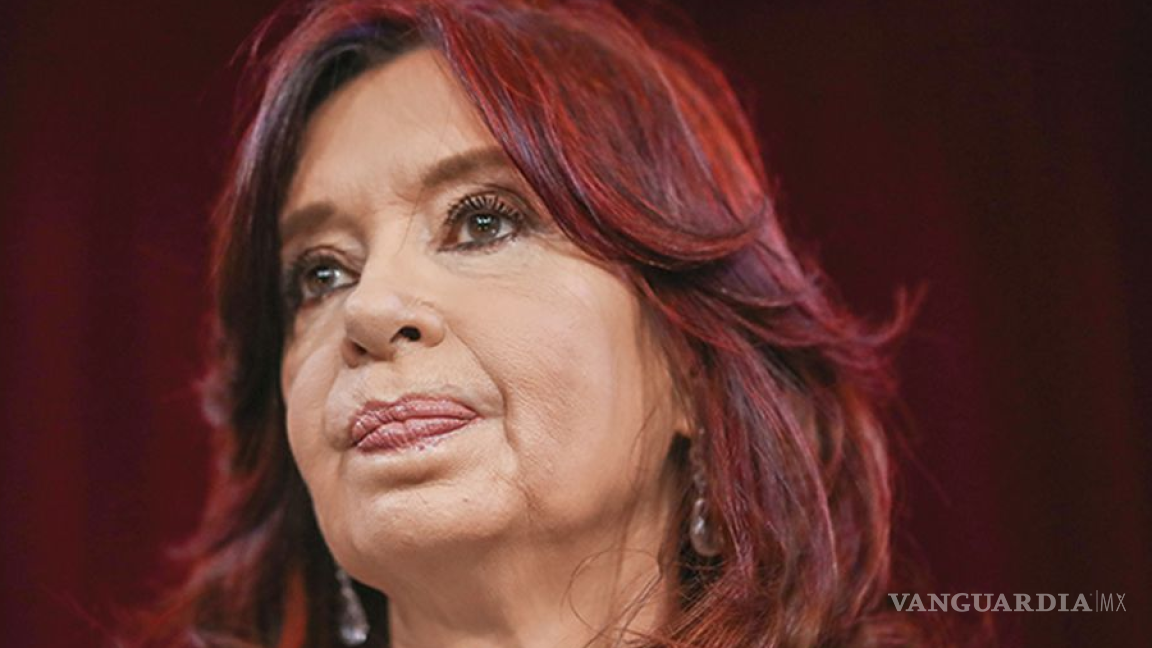 Le quitan pensión a la expresidenta argentina Cristina Fernández