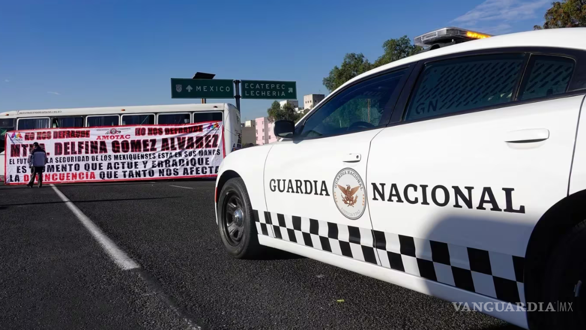 $!“No es un acto político”, transportistas critican a AMLO por minimizar paro nacional