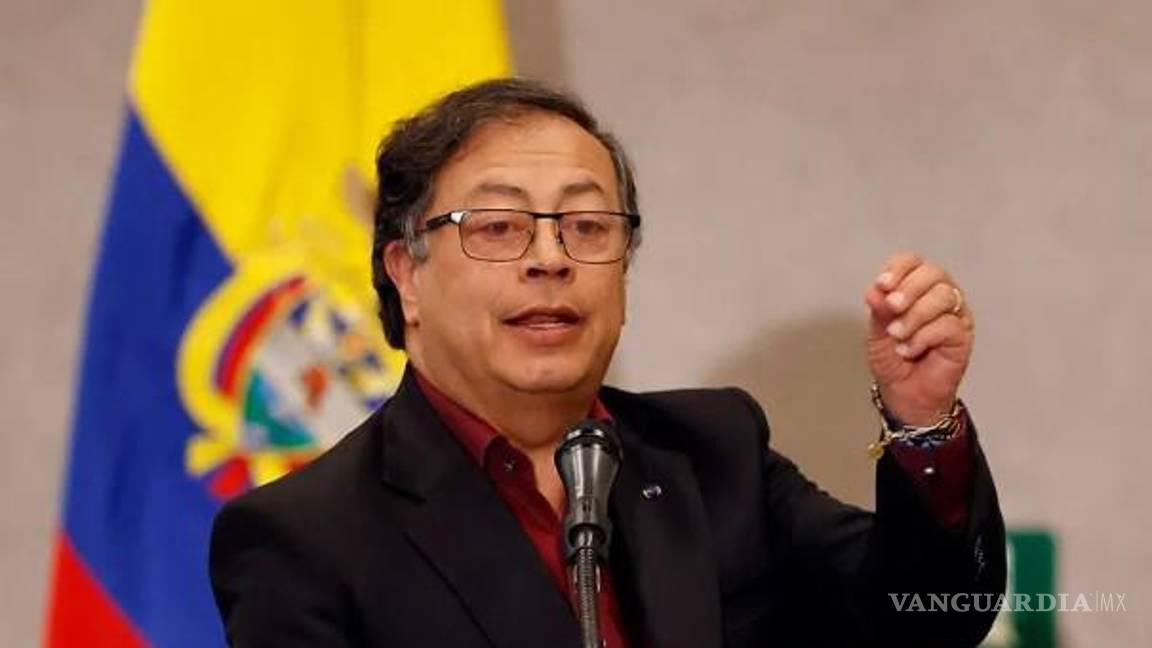 Gustavo Petro pide a colombianos indocumentados en EU a regresar a casa