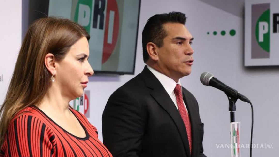 Líderes del PRI se aseguran candidaturas plurinominales; ‘Alito’ y Carolina Viggiano encabezan lista