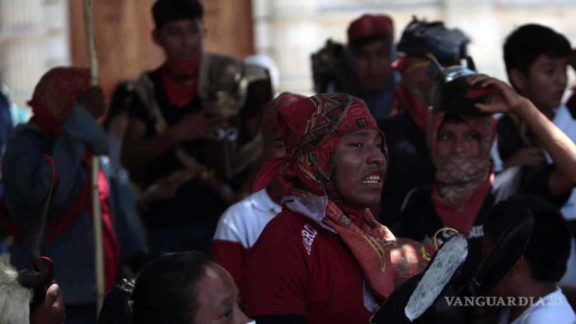 $!Indígenas participan en el Encuentro y Festival de Culturas e Identidad de los pueblos indígenas y afromexicanos en Chilpancingo (México).