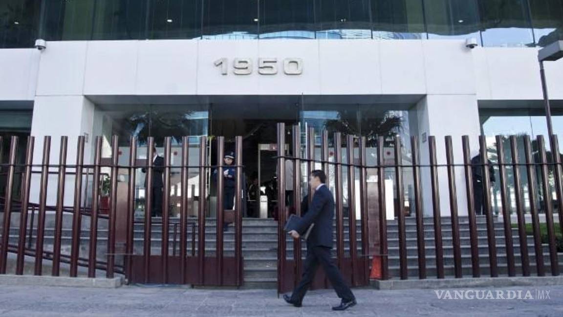 En 2024, mexicanos pagarán 4 veces más por obras de AMLO que por inversión al PJF