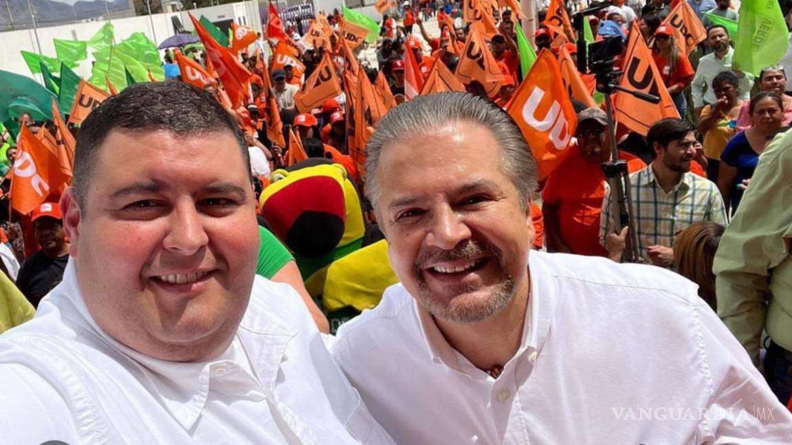 $!Lenin Pérez, candidato de UDC y PVM, visitó ejidos de los municipios de Jiménez y Villa Unión para reunirse con los habitantes de las comunidades.