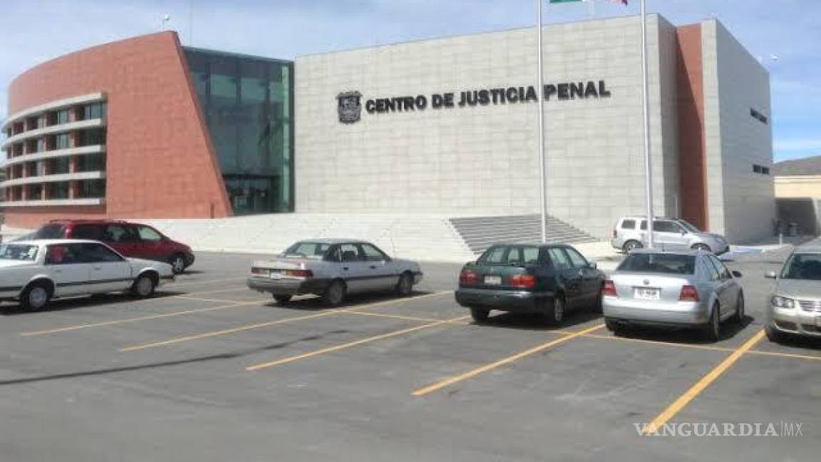 Ingresan a penal a hombre acusado de matar a otro a puñaladas en Zona Centro de Saltillo
