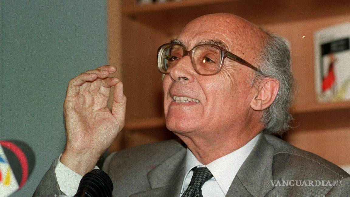 Hace 100 años nació José Saramago, el agitador de las conciencias adormecidas