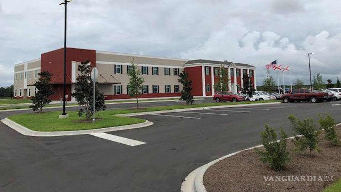 $!La directora del colegio Classical School en Florida, Estados Unidos, fue obligada a renunciar a su cargo