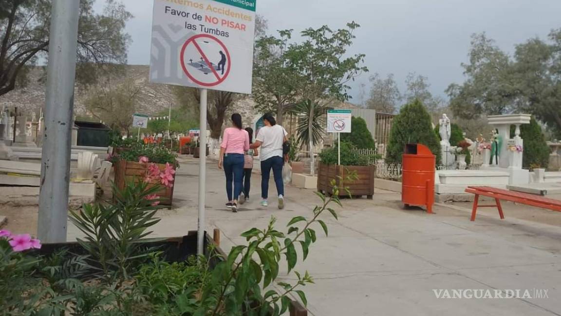 Se reportan listos los panteones de Torreón, recibirán a miles de visitantes el Día de Muertos