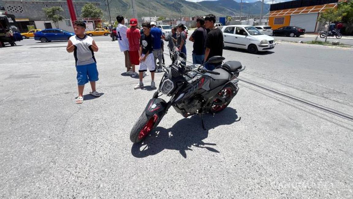 $!Testigos señalaron que el conductor del auto circulaba a velocidad moderada, pero omitió la señal de alto en una intersección peligrosa.