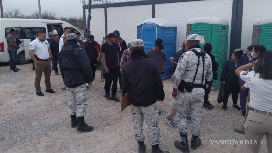 Sedena asegura migrantes accidentados en Escobedo, Coahuila; eran trasladados por ‘polleros’
