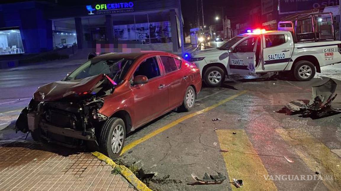 $!Ninguno de los involucrados aceptó su responsabilidad, por lo que el caso fue turnado al Ministerio Público de Asuntos Viales.