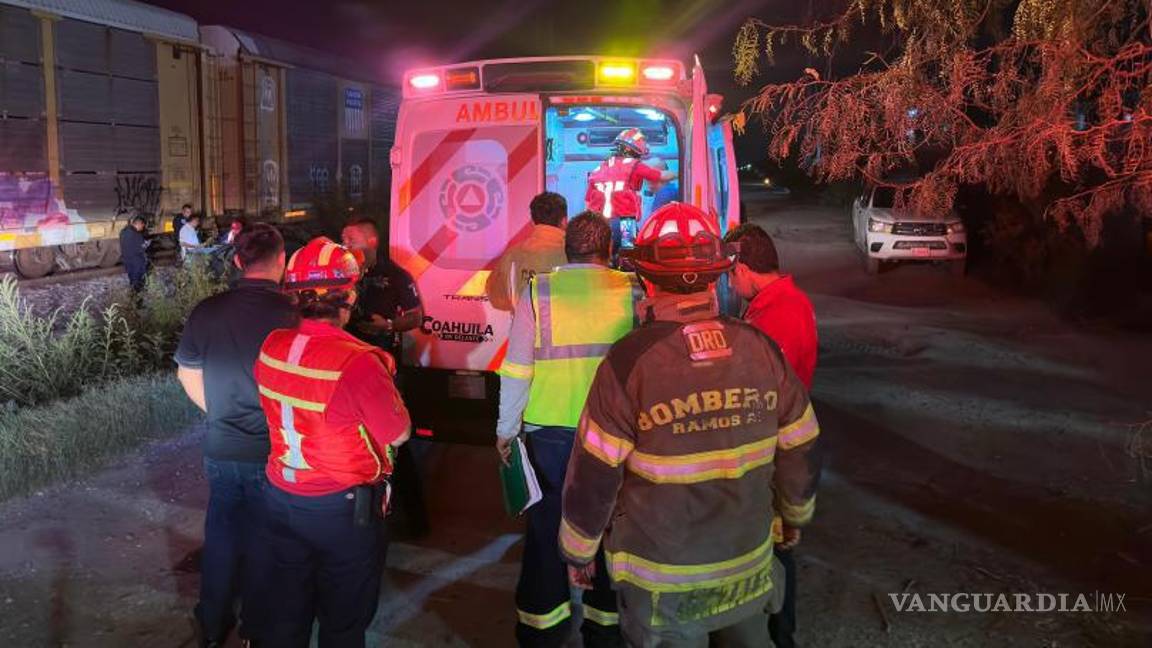 $!César Manuel “N” fue atendido por paramédicos y trasladado a la clínica 88 del Seguro Social.