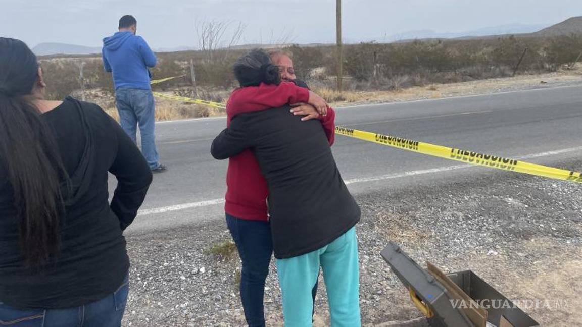 $!El vehículo chocó contra un poste de madera, lo que provocó su fallecimiento.
