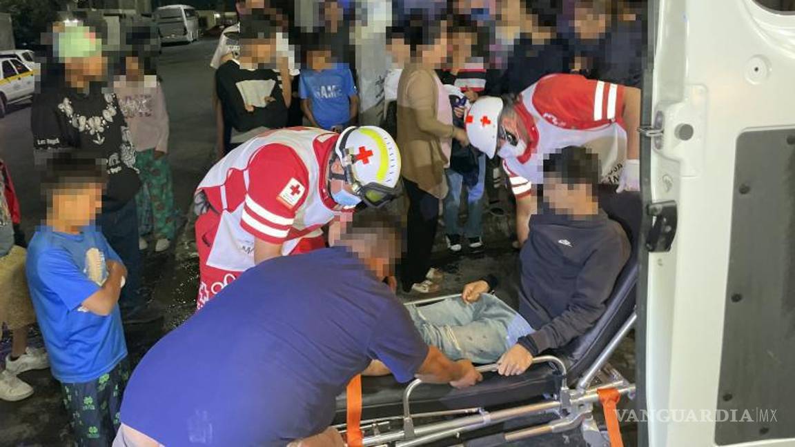 $!César Raúl “N” fue trasladado de emergencia al Hospital General tras sufrir una fractura expuesta en el pie izquierdo.