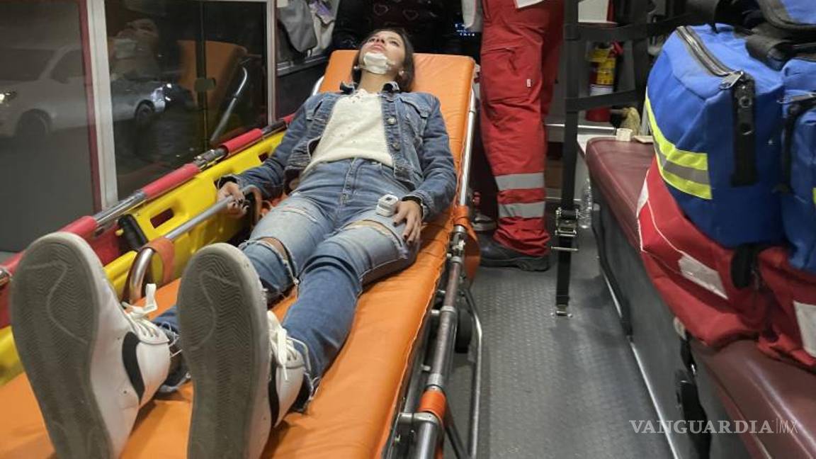 $!Se solicitó la asistencia de una ambulancia de la Cruz Roja.