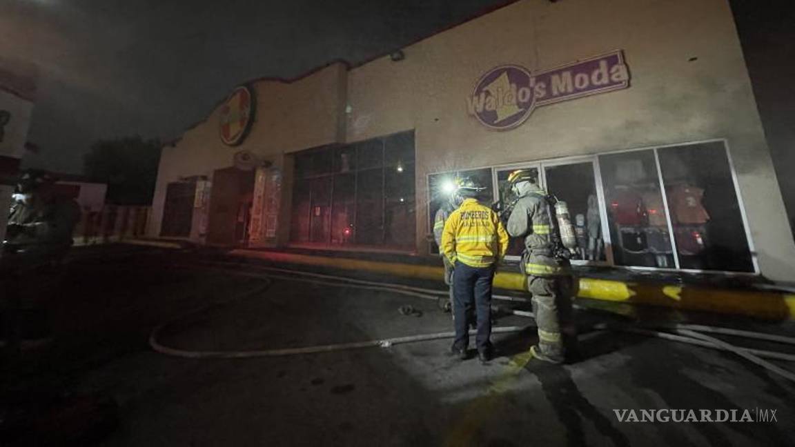 $!La tienda Waldos, por su parte, tendrá que hacer frente a los daños y pérdidas ocasionados por el siniestro.