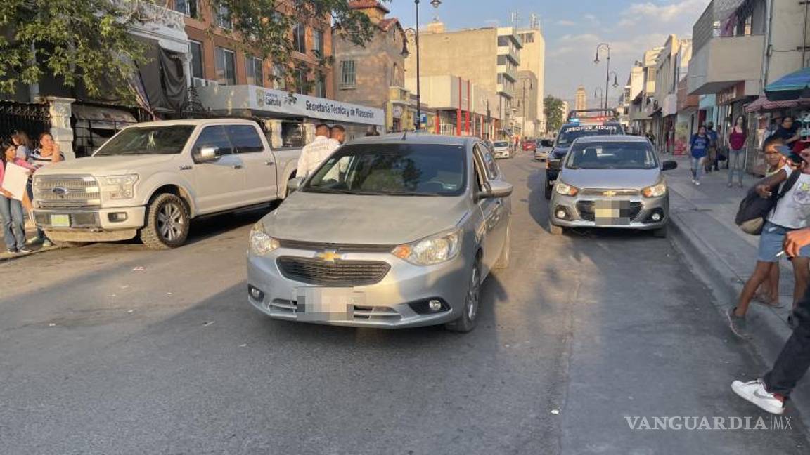 $!El incidente sucedió en plena vialidad de la Zona Centro.