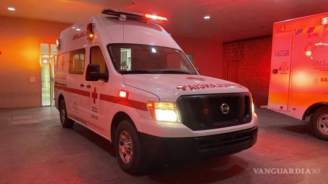 $!Una vez estabilizado, el herido fue trasladado en ambulancia al Hospital General, donde fue ingresado en estado delicado de salud.