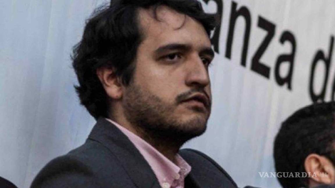 $!Carlos Loret de Mola reveló que una red de amigos de su hijo Andrés Manuel López Beltrán ha obtenido contratos por 100 millones de pesos