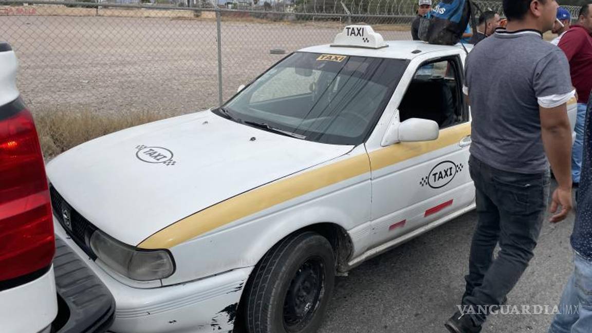 $!El auto Nissan Tsuru, de Taxi Seguridad con el número de matrícula 392-DAH, no tiene reporte de robo.