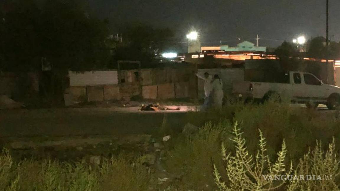 $!El sujeto yacía postrado sobre el suelo.