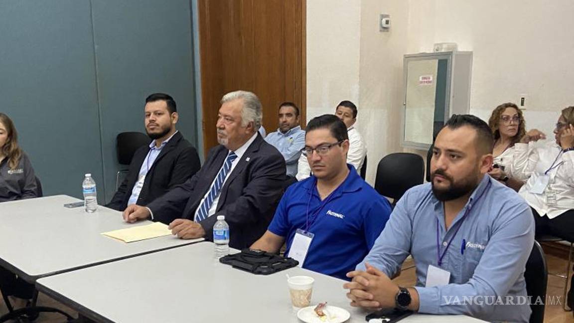 $!Luis Carlos Talamantes, coordinador de la Unidad Norte de UAdeC, expuso que para la máxima casa de estudios, una de las tareas más importantes de los estudiantes es la práctica profesional.