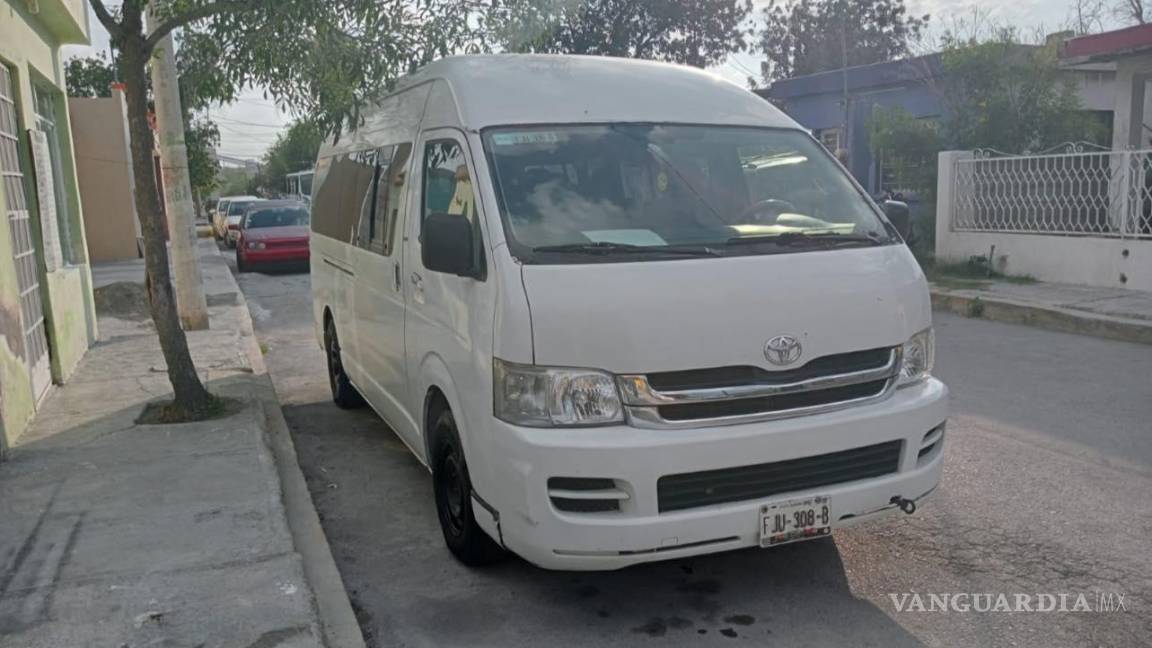 Con documentos falsos, roban mini van valuada en más de 300 mil pesos en Monclova