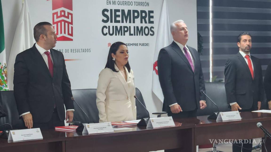 Román Alberto Cepeda entrega primer informe de resultados al Cabildo de Torreón
