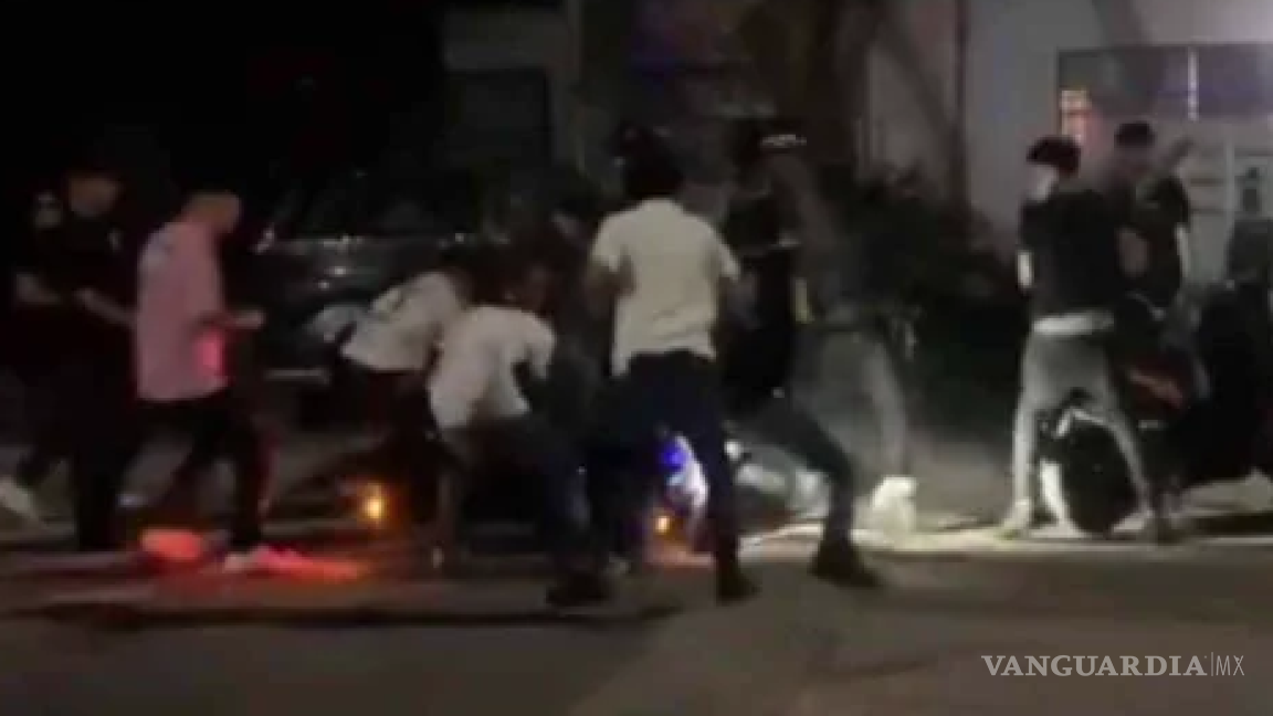 Otra brutal golpiza a joven, ahora en Cancún (video)
