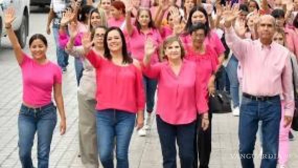 Con caminata cierran mes de lucha contra cáncer de mama en Monclova