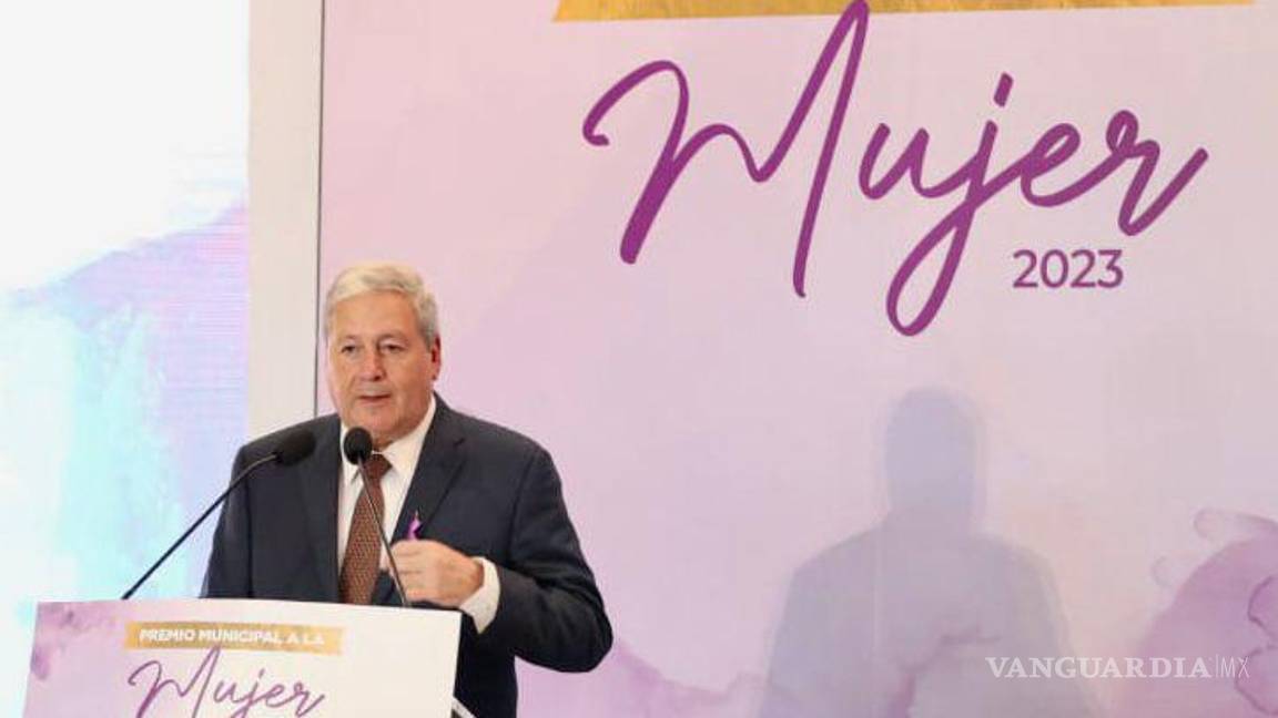 $!En el marco del Día Internacional de la Mujer, Chema Fraustro mencionó que en Saltillo están comprometidos con erradicar todas las formas de discriminación y violencia de género.