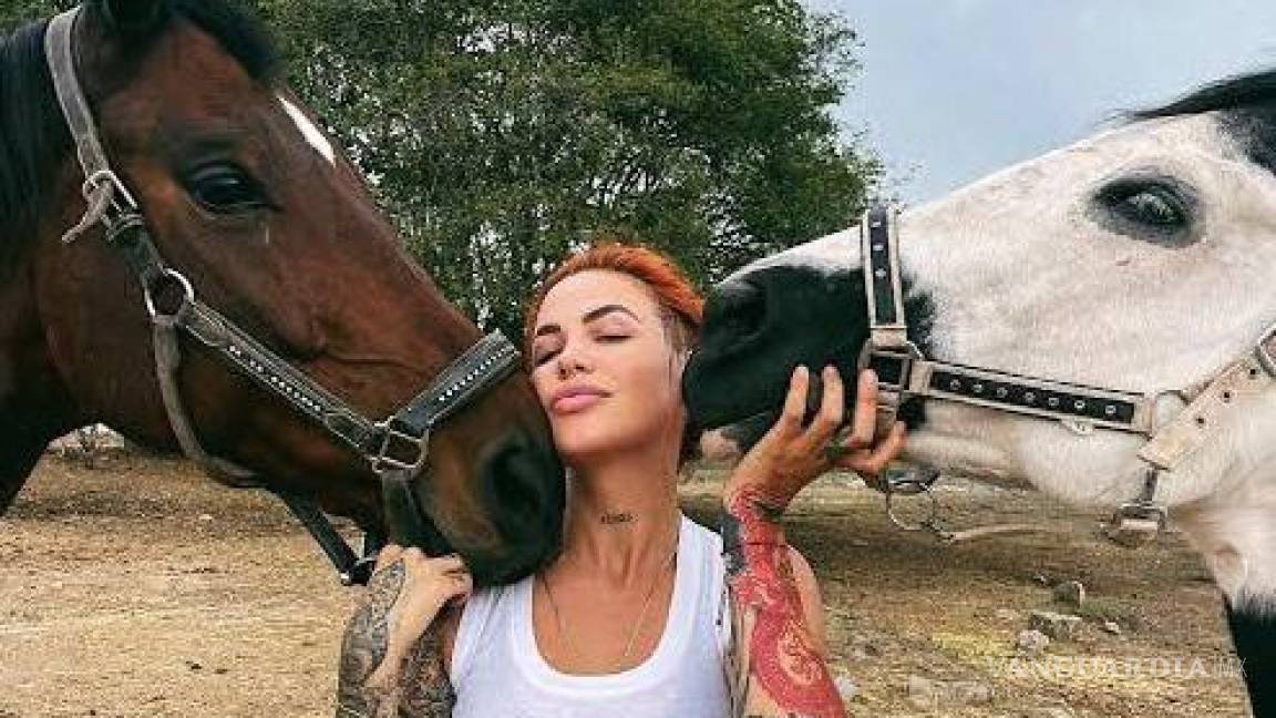 Falleció la activista Elena Larrea, defensora de caballos y animales de granja, a los 30 años