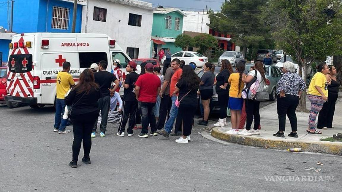 Muere en la vía pública tras acudir al mercado, en Saltillo