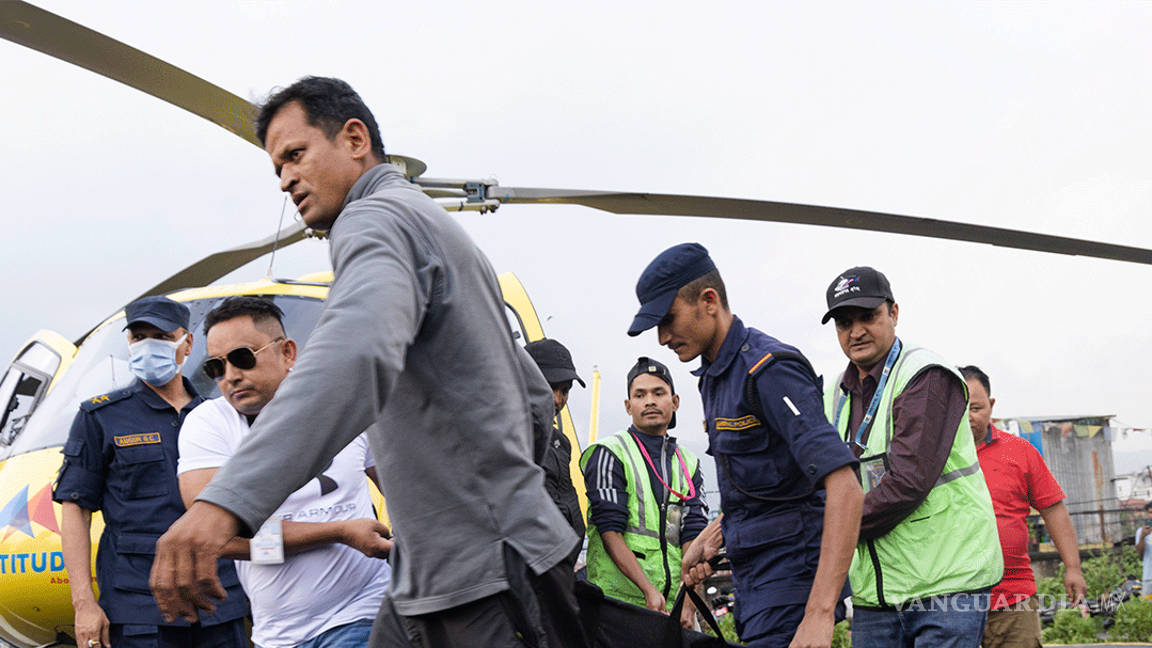 $!Lo que se sabe del accidente de helicóptero donde murieron cinco mexicanos cerca del Everest; quiénes eran