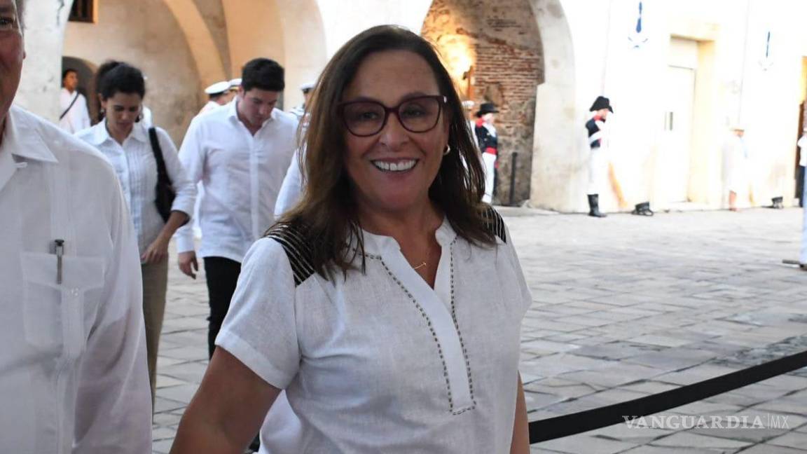 $!Dicha reforma permitiría a la actual titular de la Secretaría de Energía, Rocío Nahle García, participar en la próxima elección para gobernar esa entidad