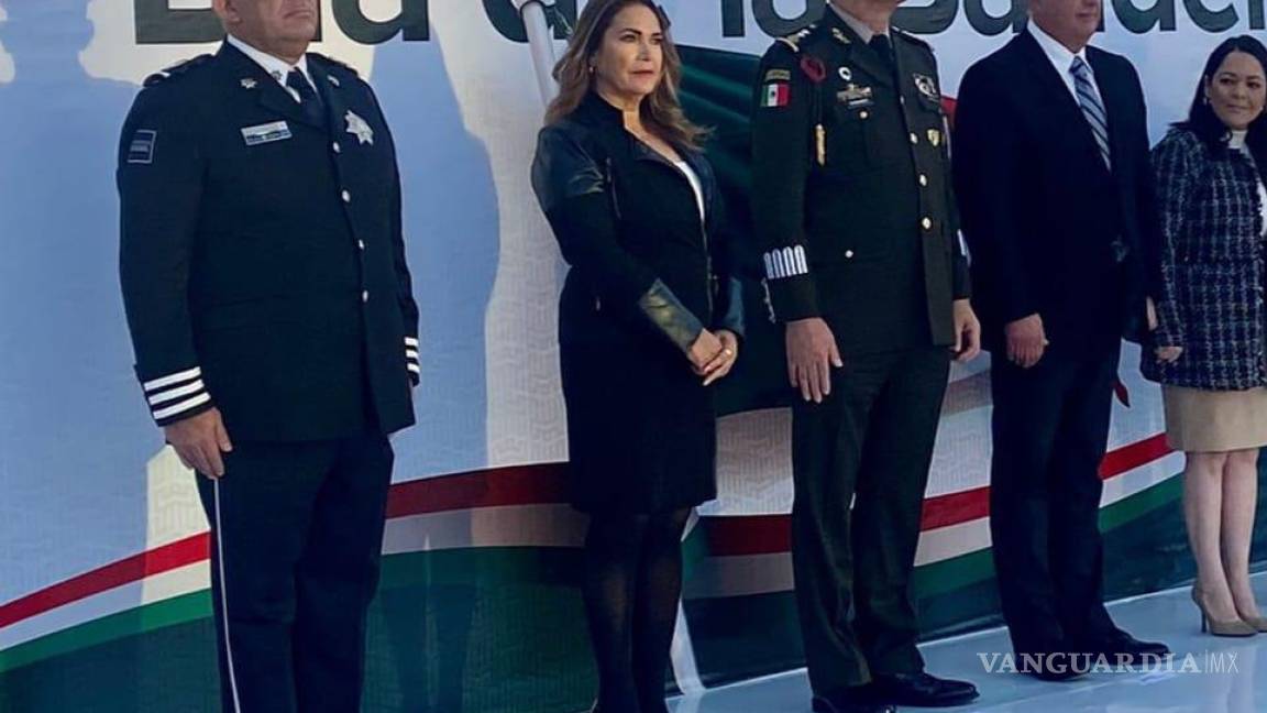 En su día, Torreón iza Bandera Nacional y ondea a toda asta